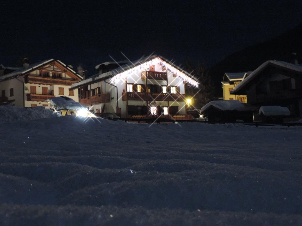 Albergo Ombrettola Falcade Buitenkant foto