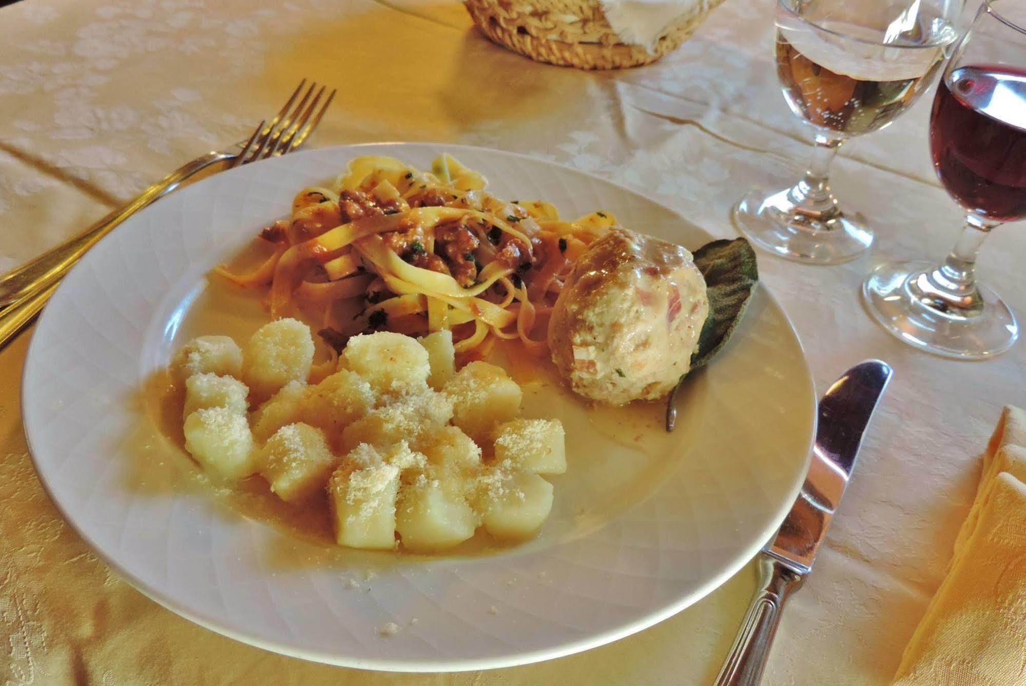 Albergo Ombrettola Falcade Buitenkant foto